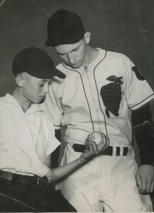 Lefty Brewer